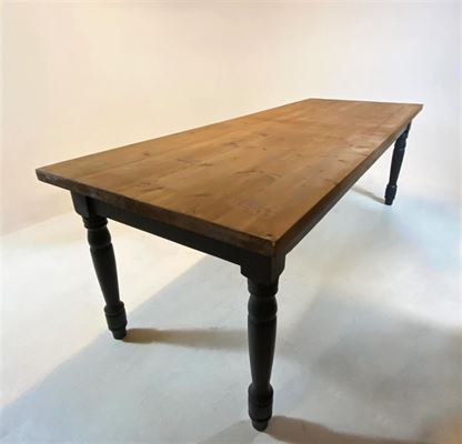 Borde er det mest brugte møbel i hjemmet